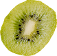 Przekrojony owoc kiwi, widok z bliska, miąższ zielony z czarnymi pestkami